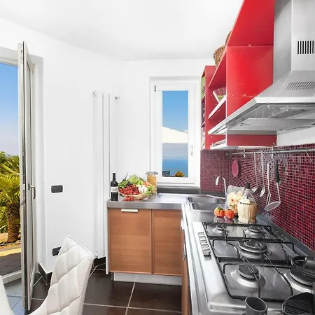 Amore Rentals - Casa Augusta A * Sorrento